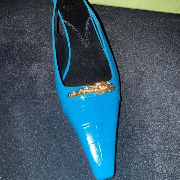 Brand new GUCCI 
Calfskin Crocodile Print Square Slingback Pumps size 41 - Picture 7 of 16